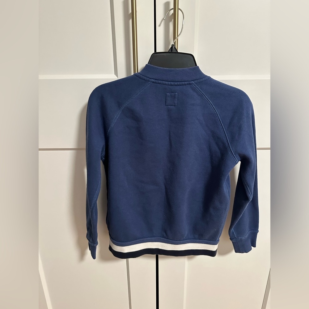 Gap - Picture 2 of 4